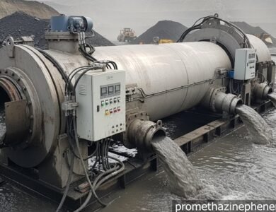 Hydraulic decanter centrifuge used in mining operations for efficient solid-liquid separation